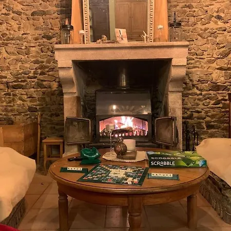 Ancienne Etable - En Pleine Campagne Francaise * Champagnac-le-Vieux