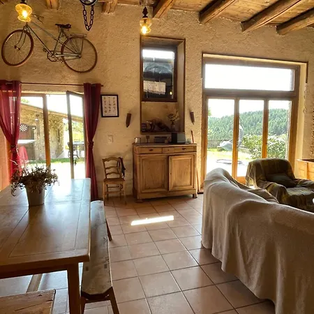 Villa Ancienne Etable - En Pleine Campagne Francaise *